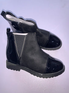 Black boots           Ksb40